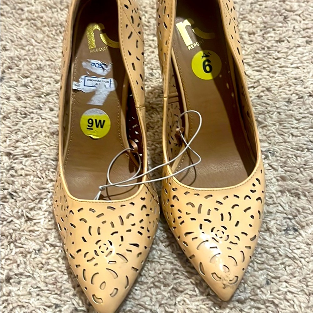 Cure Stenciled Pumps